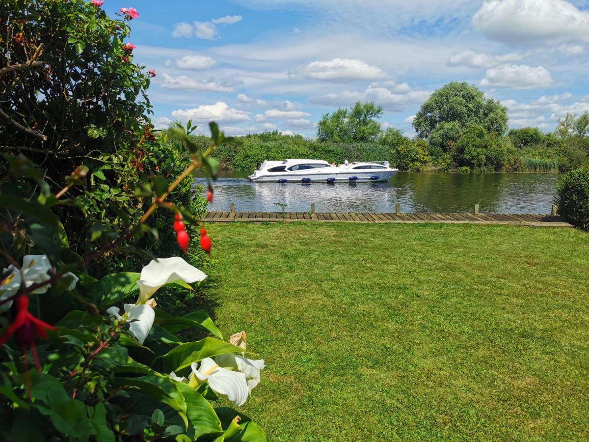 River View - Norfolk Broads Brundall ภายนอก รูปภาพ